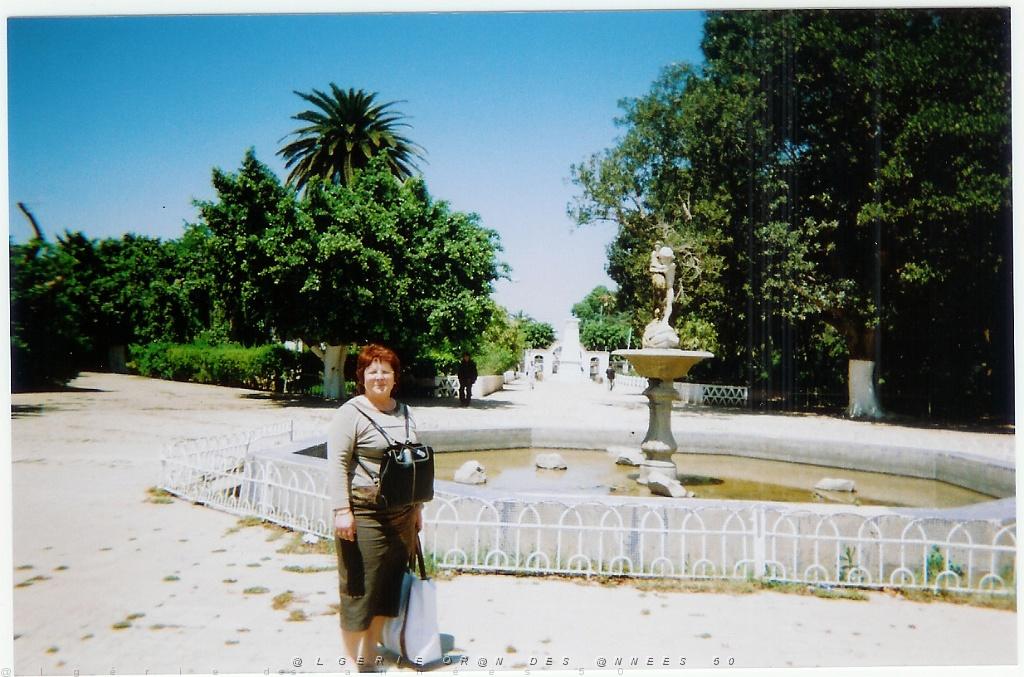VOYAGE DU 22 29 04 2006 800 Perregaux le jardin public.jpg